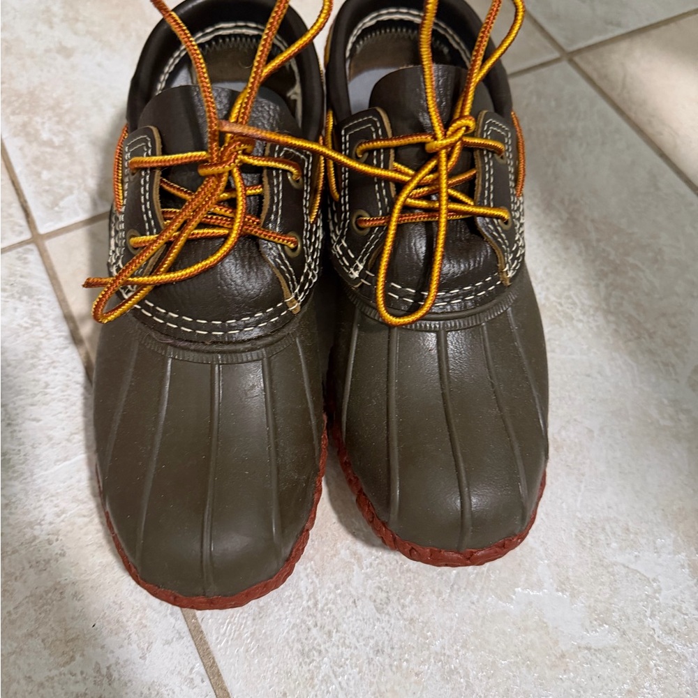 Lands' End Olive and Brown Winter Boots